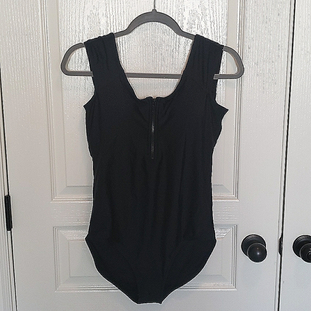 NEW Black zipper cap sleeve swim suit